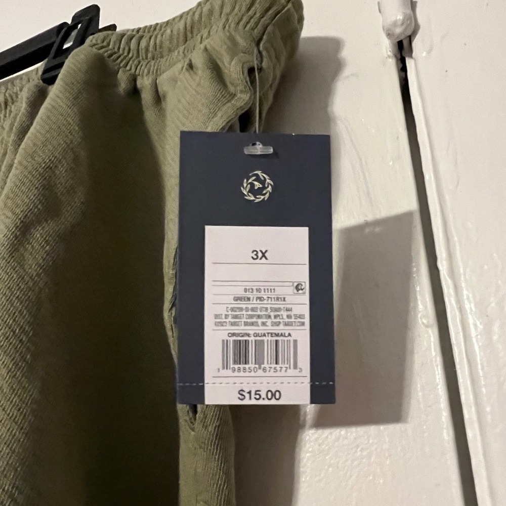 Universal Thread Olive Green High Rise Sweat Shorts Plus Size 3X NWT - Picture 2 of 5